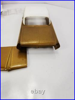 AMT 1969 Issue 1962 Pontiac Bonneville Polyglas Gasser Model Kit T297 Incomple