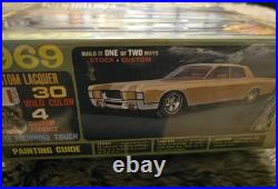 AMT 1969 Lincoln Continental 1/25 Scale Authentic Model Kit FREE SHIP CANADA
