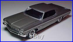 AMT 1970 Chevrolet Impala 454 2 Door Coupe PRO BUILT Scaled in 1/25