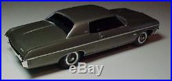 AMT 1970 Chevrolet Impala 454 2 Door Coupe PRO BUILT Scaled in 1/25