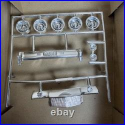 AMT 1970 Chevrolet Monte Carlo Model Kit #X856 Scale 1/25 AMT 1970 Chevrolet Monte Carlo Model Kit #X856 Scale 1/25