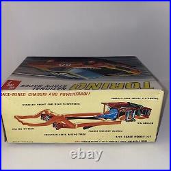 AMT 1972 Ford Torino Grand National Racer vintage KIT 1/25 -t391 As pictured