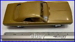 AMT 1972 Plymouth Barracuda Promo 125 Scale Dealer Plastic Model