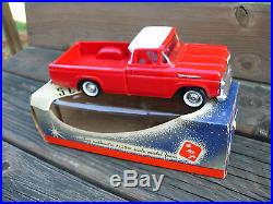 AMT 1/25TH Scale Friction Type-Promo 1960 Ford Pickup-WITH BOX