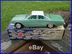 AMT 1/25TH Scale Plastic Friction Type 1961 Buick Invicta Coupe -WITH BOX