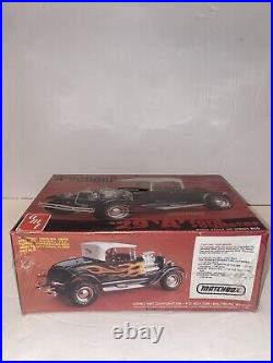 AMT 1/25 A-venger'29 A Ford Roadster RareVintage Plastic Model Kit New
