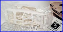 AMT 1/25 Chevrolet Camaro IROC-Z 5.7 V8 Stock or Custom Plastic Model Car Kit