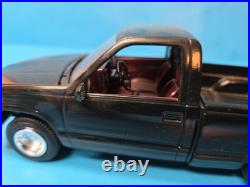 AMT 1/25 Chevrolet SS 454 Pickup Truck Black Pro Built Plastic Kit for Display