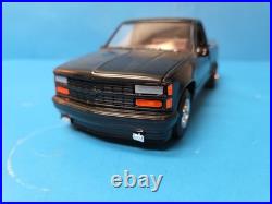 AMT 1/25 Chevrolet SS 454 Pickup Truck Black Pro Built Plastic Kit for Display