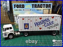 AMT 1/25 Ford C-900 Tilt Cab Tractor with Trailer'Hostess Cake' Kit AMT1221 NEW