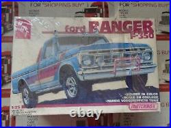 AMT 1/25 Ford Ranger F-350 Sealed