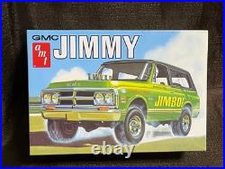 AMT 1/25 GMC Jimmy 1972 Off-Road SUV Model Kit 2 in 1 S46127