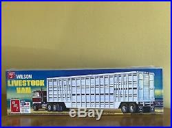 AMT 1/25 International Transtar 4300 and AMT Wilson Livestock Trailer