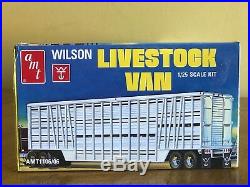 AMT 1/25 International Transtar 4300 and AMT Wilson Livestock Trailer