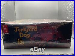 AMT 1/25 Mack 1967 Junkyard Dog Factory Sealed
