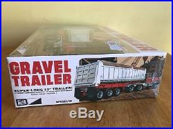 AMT 1/25 Mack R685ST Tractor and MPC 1/25 Tri-Axel Gravel Trailer Sealed