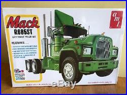 AMT 1/25 Mack R685ST Tractor and MPC 1/25 Tri-Axel Gravel Trailer Sealed