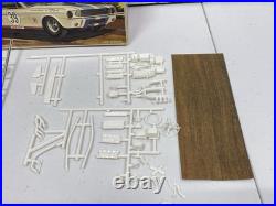 AMT 1/25 Scale 1965 MUSTANG 2+2 FASTBACK Model Kit 6155-150