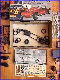 AMT 2127-200 1927 T- FORD TEX SMITHS EXPERIMENTAL XR6 ROADSTER (two cars, comp)