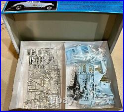 AMT'33 Willys Ohio George Montgomery's National Récord New Open Box 1/25