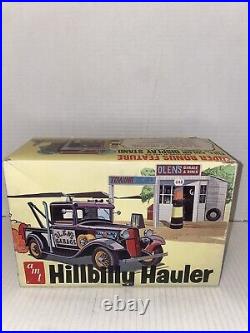 AMT 34 Ford Pickup Hillbilly Hauler Truck model Kit