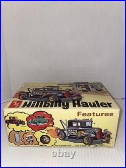 AMT 34 Ford Pickup Hillbilly Hauler Truck model Kit