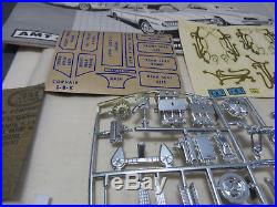 AMT 3 in 1 STYLINE Car Model Kit CORVAIR MONZA COUPE 189 1962
