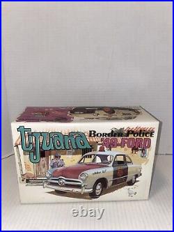 AMT 49 Ford Tijuana Border Police Car Model kit