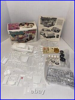 AMT 49 Ford Tijuana Border Police Car Model kit