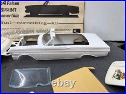 AMT 5114 1964 Ford Falcon Sprint Convertible Annual Car kit 1/25 McM VINTAGE