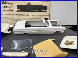 AMT 5114 1964 Ford Falcon Sprint Convertible Annual Car kit 1/25 McM VINTAGE