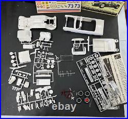 AMT 5114 1964 Ford Falcon Sprint Convertible Vintage Kit 1/25 Model Car Mountain