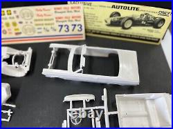 AMT 5114 1964 Ford Falcon Sprint Convertible Vintage Kit 1/25 Model Car Mountain