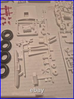 AMT 6123-200 Ford 1963 500 XL Hardtop 3 in 1 Advance Customizing Model Kit PARTS