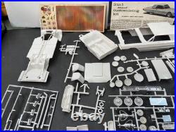 AMT 6224 1964 Ford Thunderbird Hardtop Coupe Annual Model kit 1/25 McM vintage