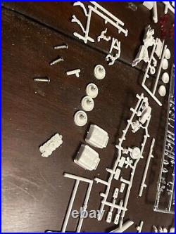 AMT'64 Chevrolet Impala Convertible 3 in 1 Unbuilt Model 6714-200 George Barris