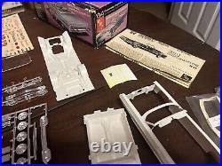 AMT'64 Chevrolet Impala Convertible 3 in 1 Unbuilt Model 6714-200 George Barris