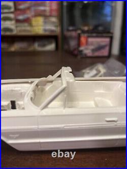 AMT'64 Chevrolet Impala Convertible 3 in 1 Unbuilt Model 6714-200 George Barris
