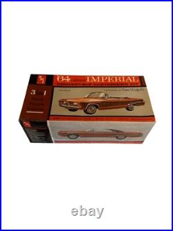 AMT'64 Chrysler Imperial 3-In-1 Convertible Customizing Kit By Gene Winfield