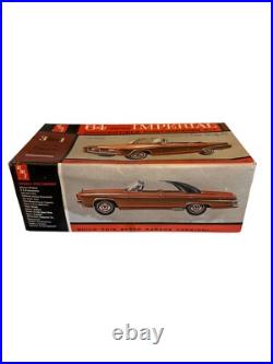 AMT'64 Chrysler Imperial 3-In-1 Convertible Customizing Kit By Gene Winfield