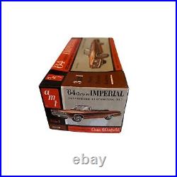 AMT'64 Chrysler Imperial 3-In-1 Convertible Customizing Kit By Gene Winfield