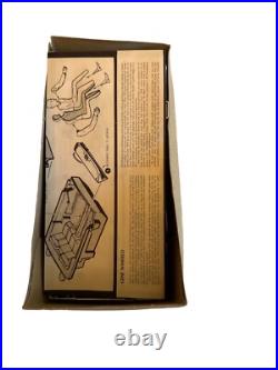 AMT'64 Chrysler Imperial 3-In-1 Convertible Customizing Kit By Gene Winfield