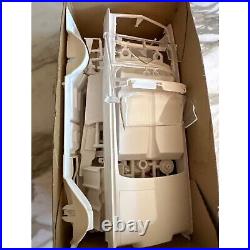 AMT 64 Chrysler Imperial Convertible Customizing Kit 3-In-1 Stock Parade Custom