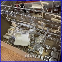 AMT'64 Chrysler Imperial Convertible Customizing Kit By Gene Winfield -As is
