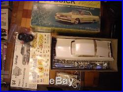 AMT 6524 1964 Buick Wildcat Hardtop Cushenbery Customizing kit Unbuilt complete