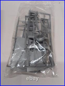 AMT 6545 Diamond In The Rough 53 Ford Pickup & Trailer 40 Sedan Sealed Parts