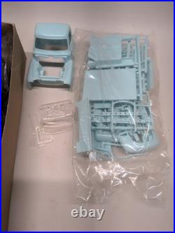 AMT 6545 Diamond In The Rough 53 Ford Pickup & Trailer 40 Sedan Sealed Parts