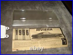 AMT 6556-200 Original kit 1966 Buick Riviera Gran Sport Box open Kit MIB