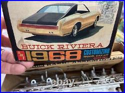 AMT 6558 1968 Buick Riviera Annual kit 1/25 Model Car Mountain Niob