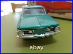 AMT'65 Three In One Plymouth Barracuda Customizing Gene Winfield 1/25 Scale Kit